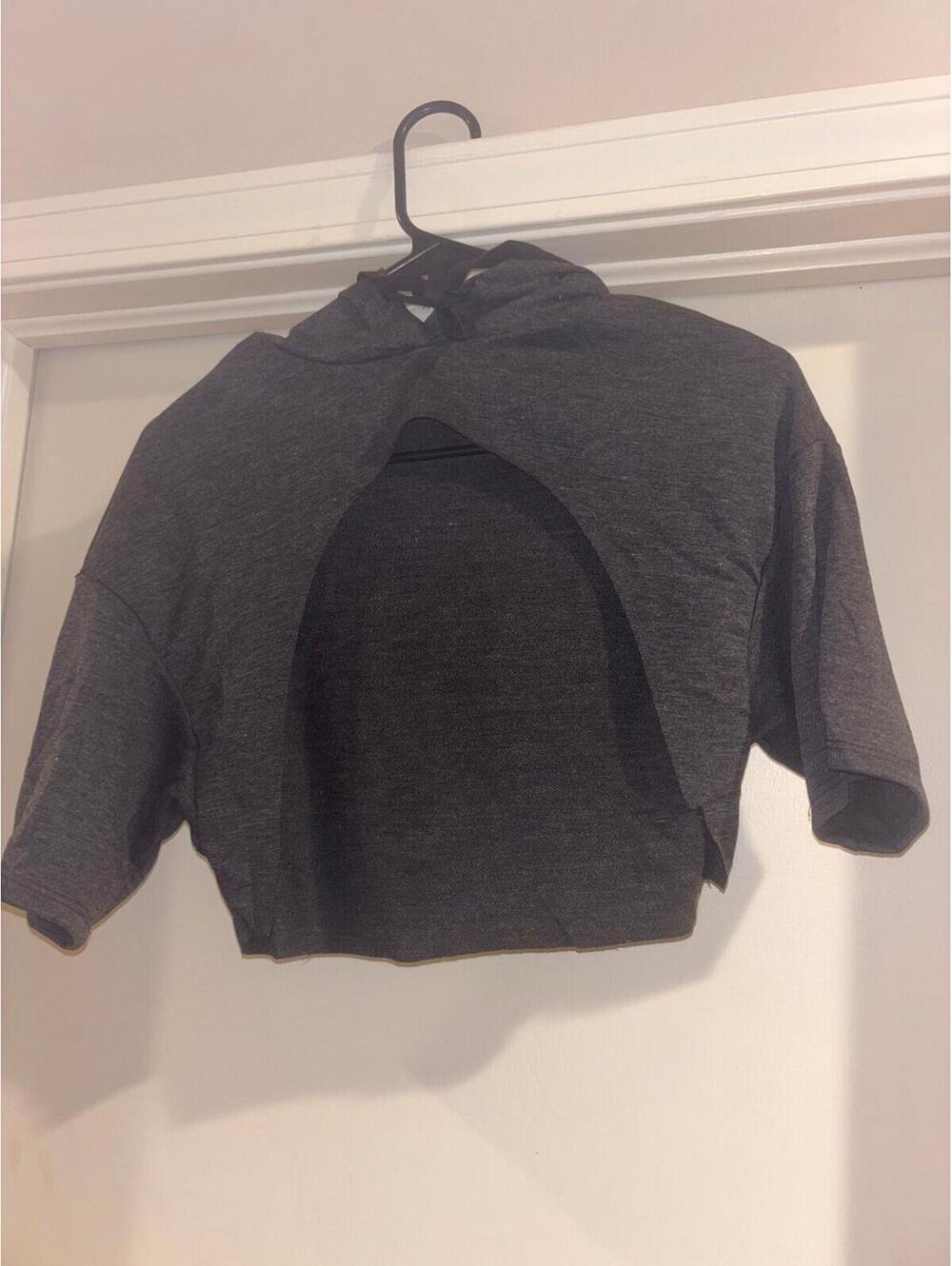 Dice Y2K Open Front Crop Hoodie Women’s Small Gray Short Sleeve Festival Top